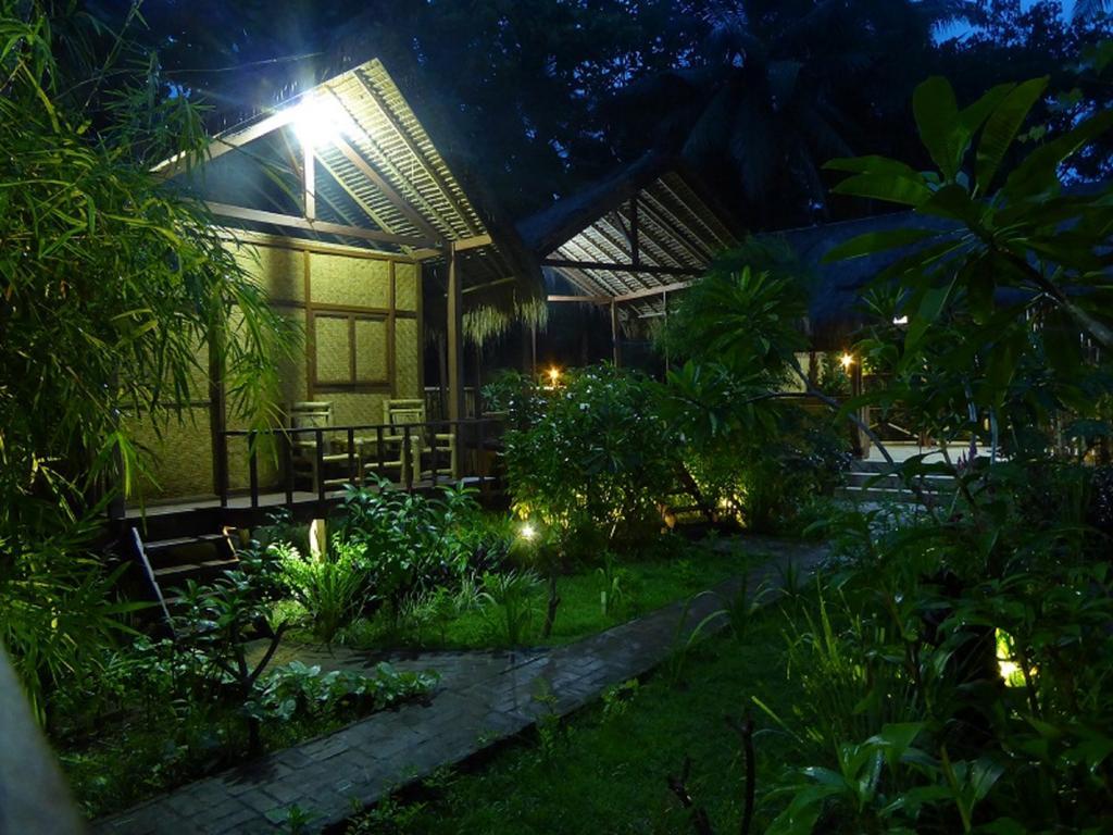 Shibui Garden Bungalows And Restaurant Tanjung  Dış mekan fotoğraf